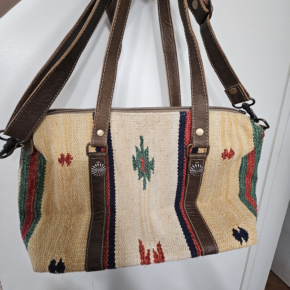 Myra saddle blanket bag